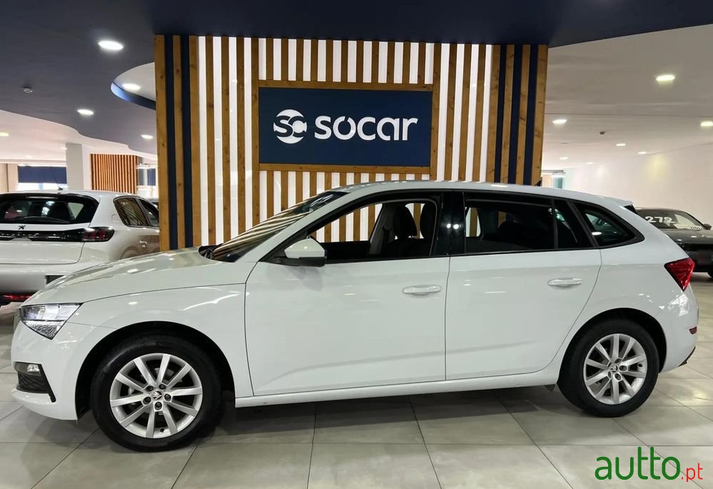 2023' Skoda Scala 1.0 Tsi Ambition photo #3