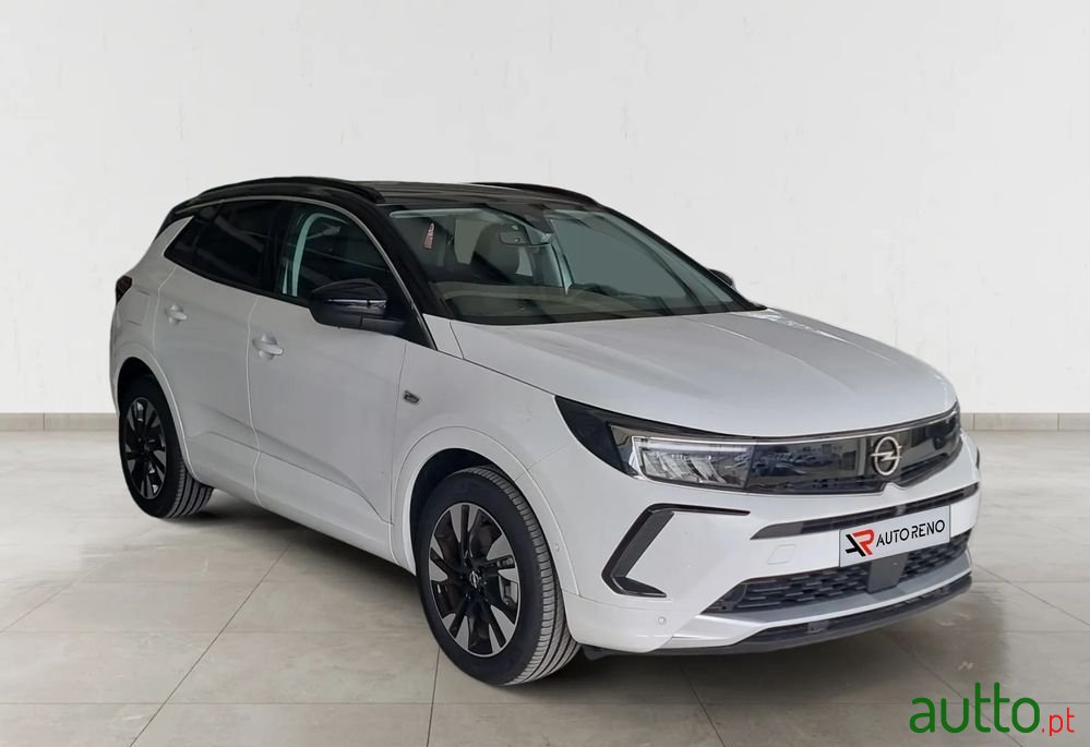 2024' Opel Grandland 1.6 T Phev Elegance photo #3