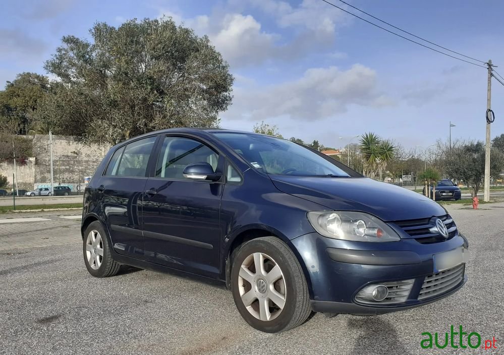 2006' Volkswagen Golf Plus photo #4