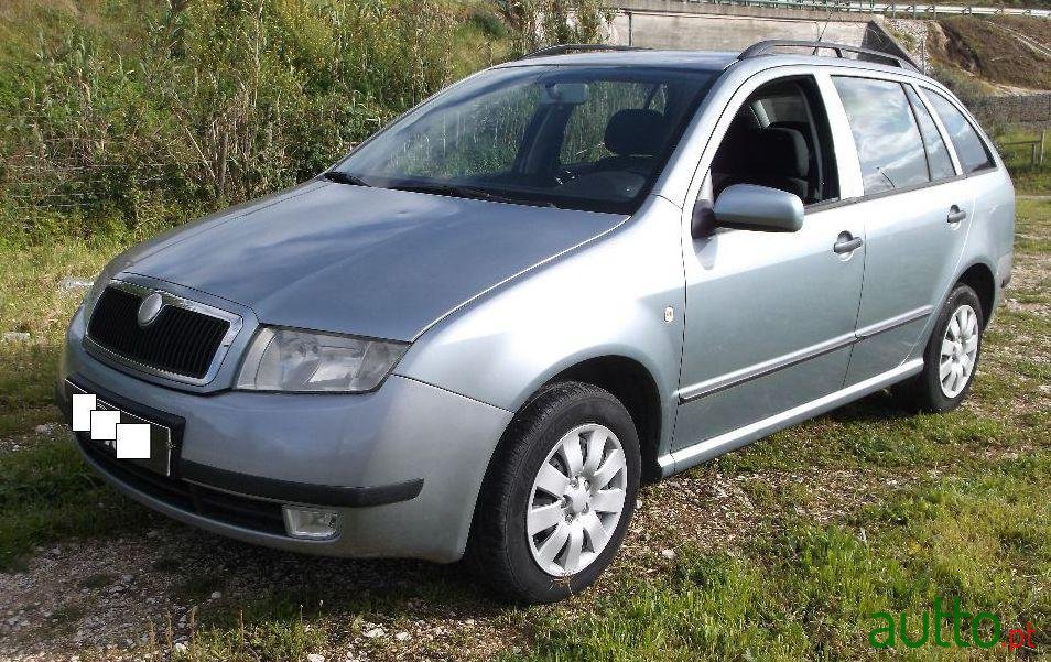 2004' Skoda Fabia Break photo #2