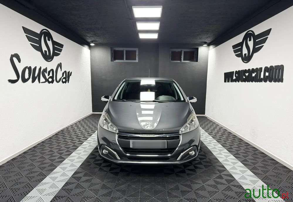 2016' Peugeot 208 1.6 Bluehdi Active photo #5