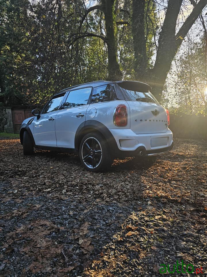2011' MINI Countryman photo #3