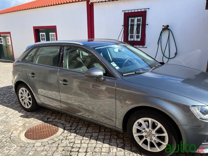 2013' Audi A3 Sportback photo #3