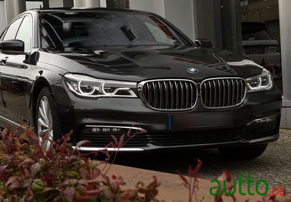 2018' BMW Série 7 Ld Pack M photo #3