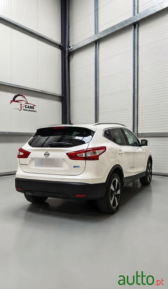 2015' Nissan Qashqai 1.5 Dci 360 S photo #1