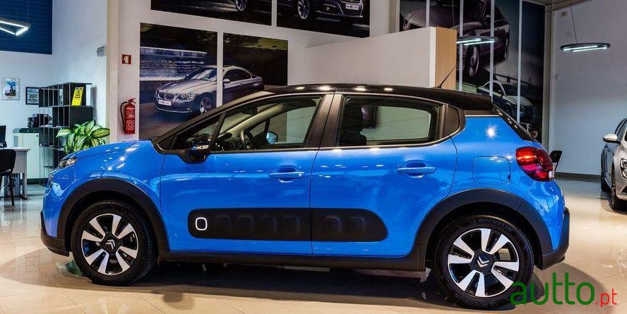 2018' Citroen C3 1.2 Pureteck Feel photo #1