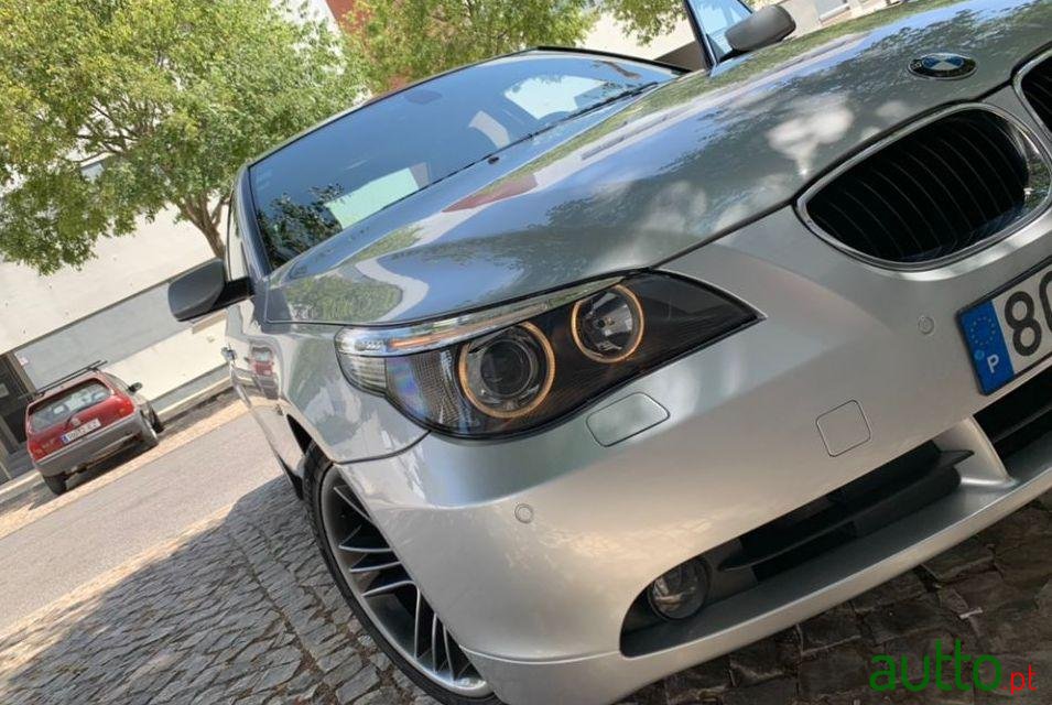 2005' BMW 525 Luxury photo #1