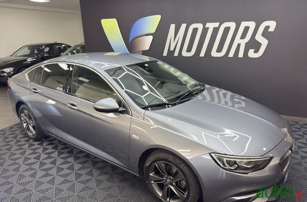 2018' Opel Insignia Grand Sport photo #5