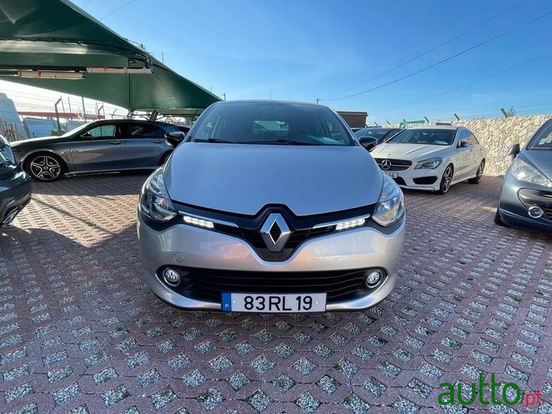 2016' Renault Clio photo #3