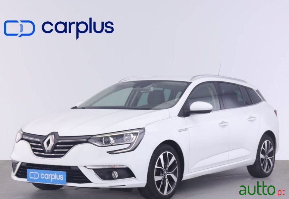 2020' Renault Megane Sport Tourer photo #1