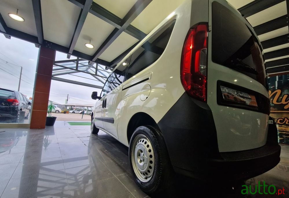 2017' Fiat Doblo Combi photo #1