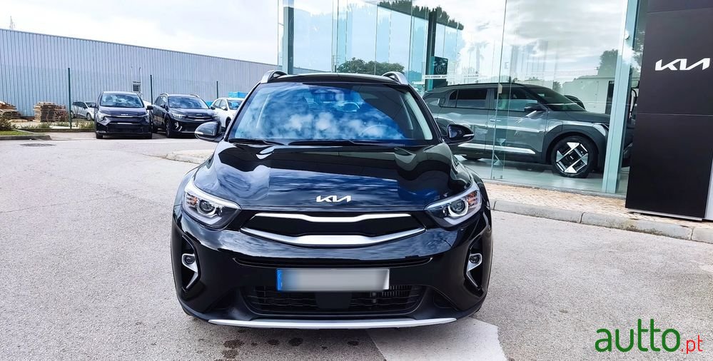 2024' Kia Stonic 1.0 T-Gdi Drive photo #2