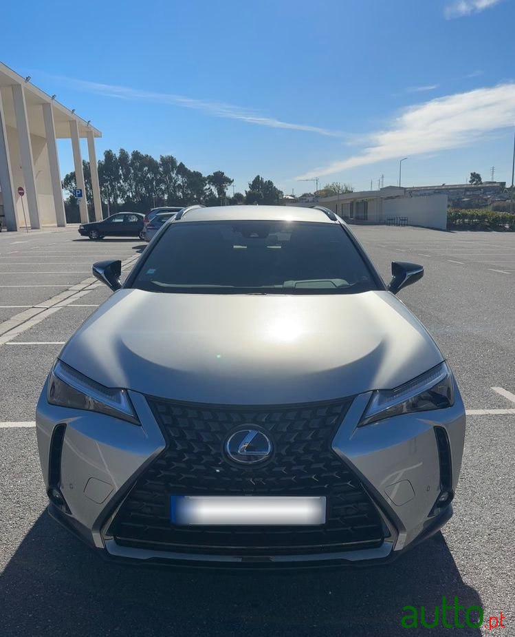 2022' Lexus UX 250h Special Edition photo #2