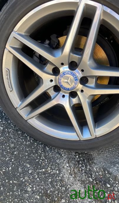 2013' Mercedes-Benz E-300 photo #4