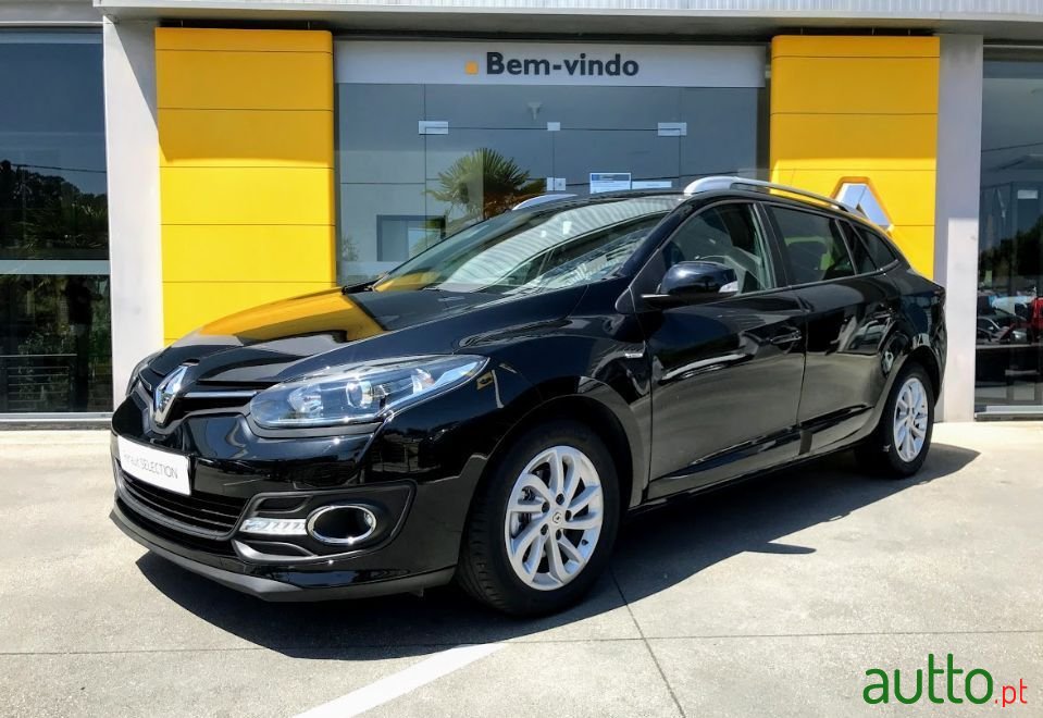 2016' Renault Megane Sport Tourer photo #1