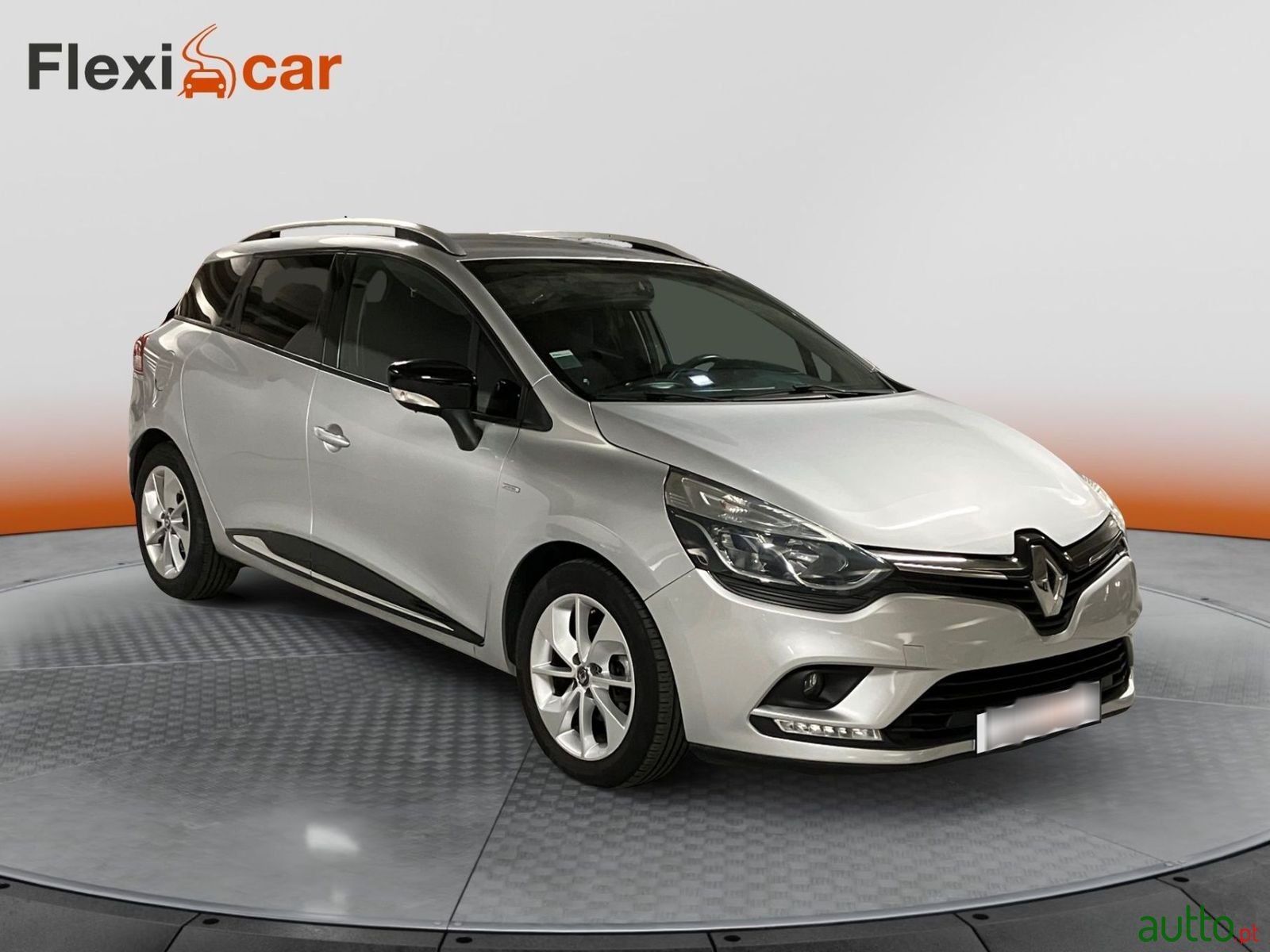 2017' Renault Clio Sport Tourer photo #1