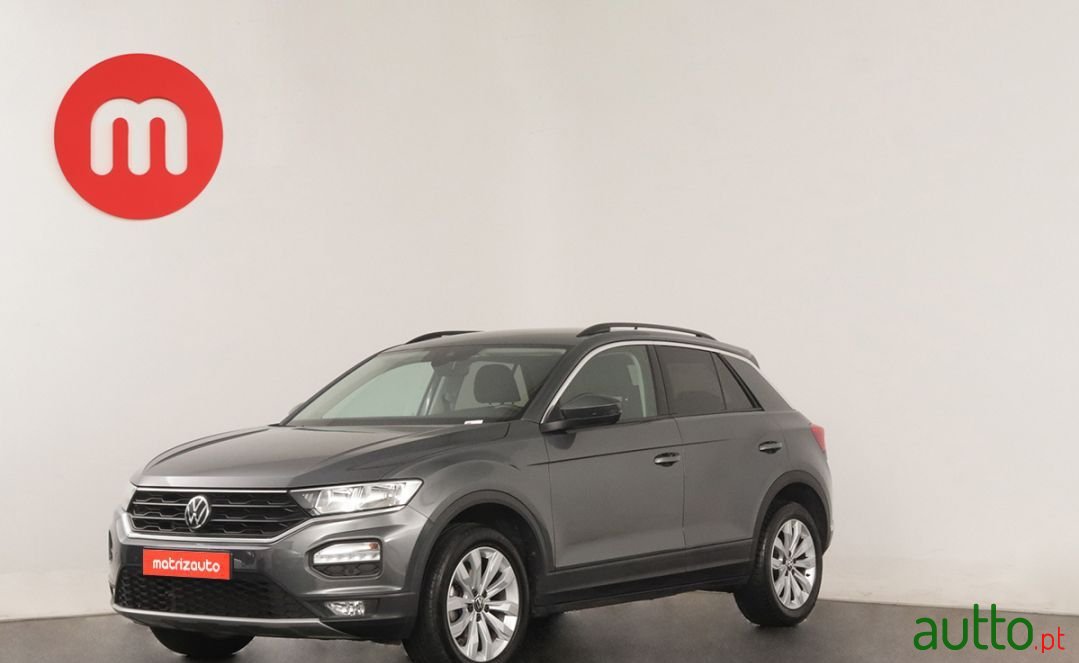 2021' Volkswagen T-Roc photo #2