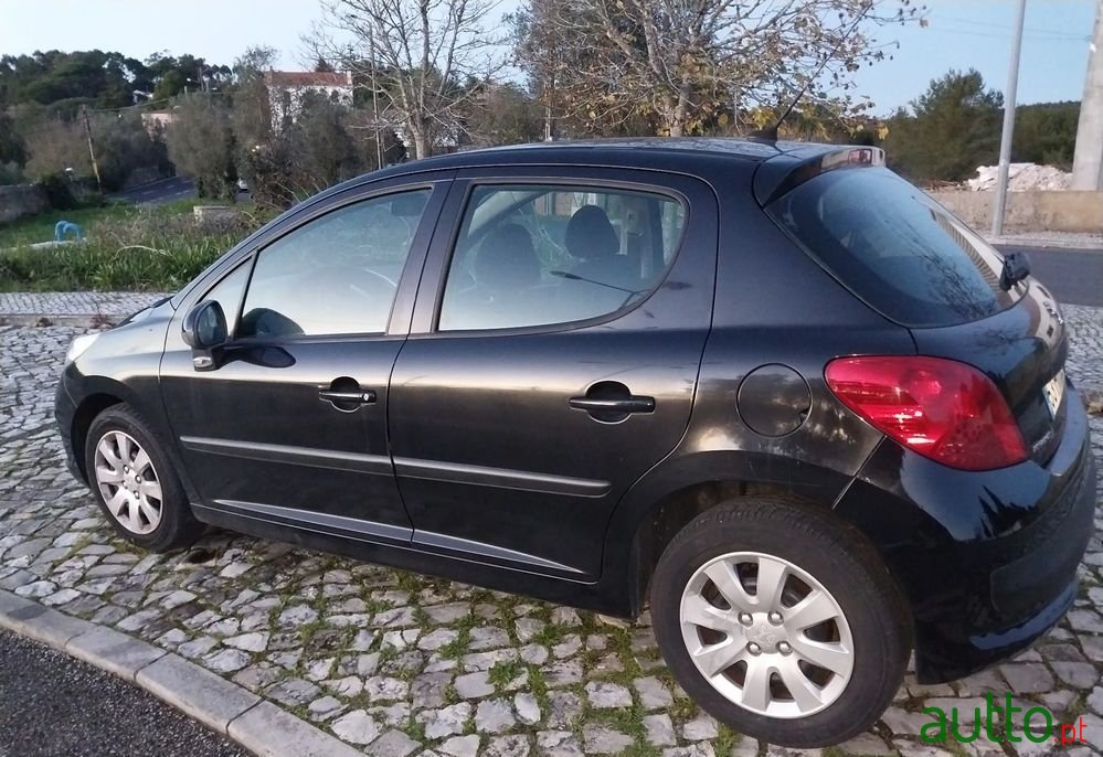 2009' Peugeot 207 1.4 16V Active photo #4