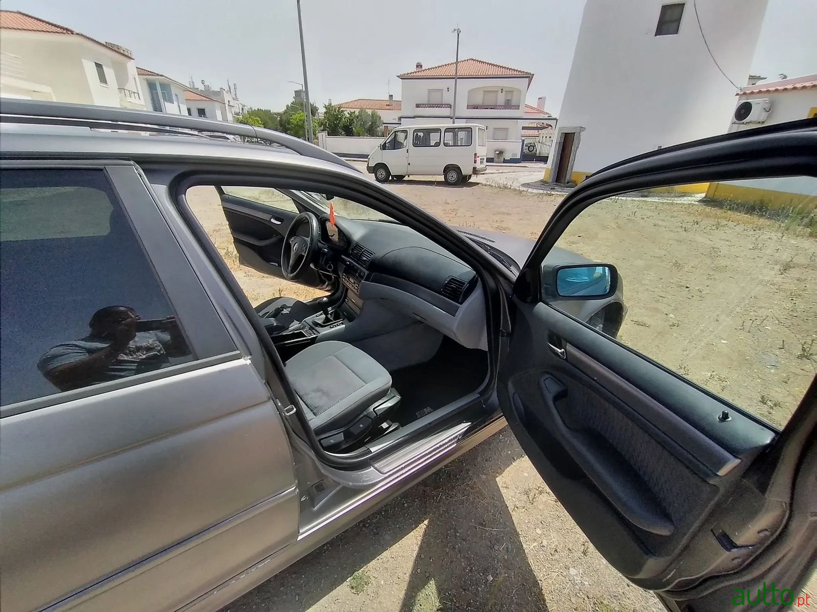 2000' BMW 320 photo #3