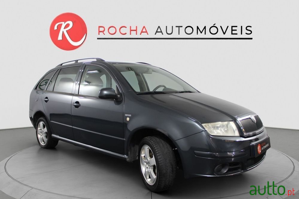 2007' Skoda Fabia Break photo #3