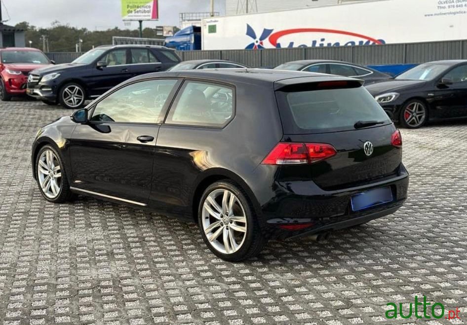 2012' Volkswagen Golf photo #6