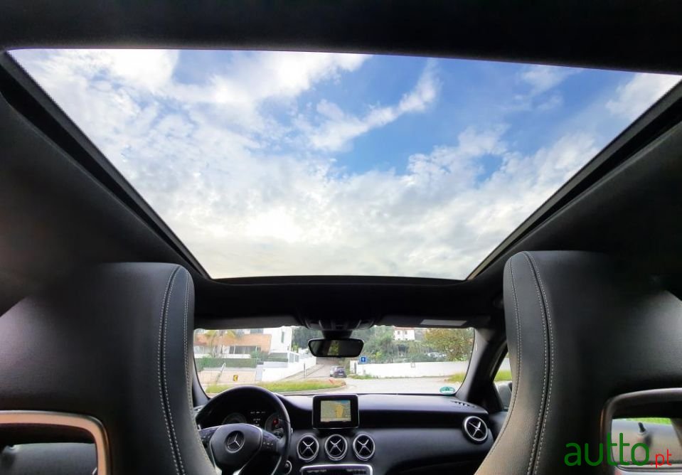 2014' Mercedes-Benz A-180 photo #2