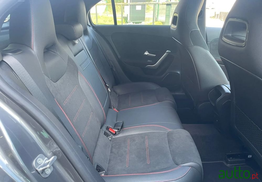 2023' Mercedes-Benz A 200 Amg Line Aut. photo #2