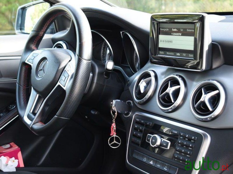 2014' Mercedes-Benz Gla-200 Cdi Amg Line Aut. photo #5