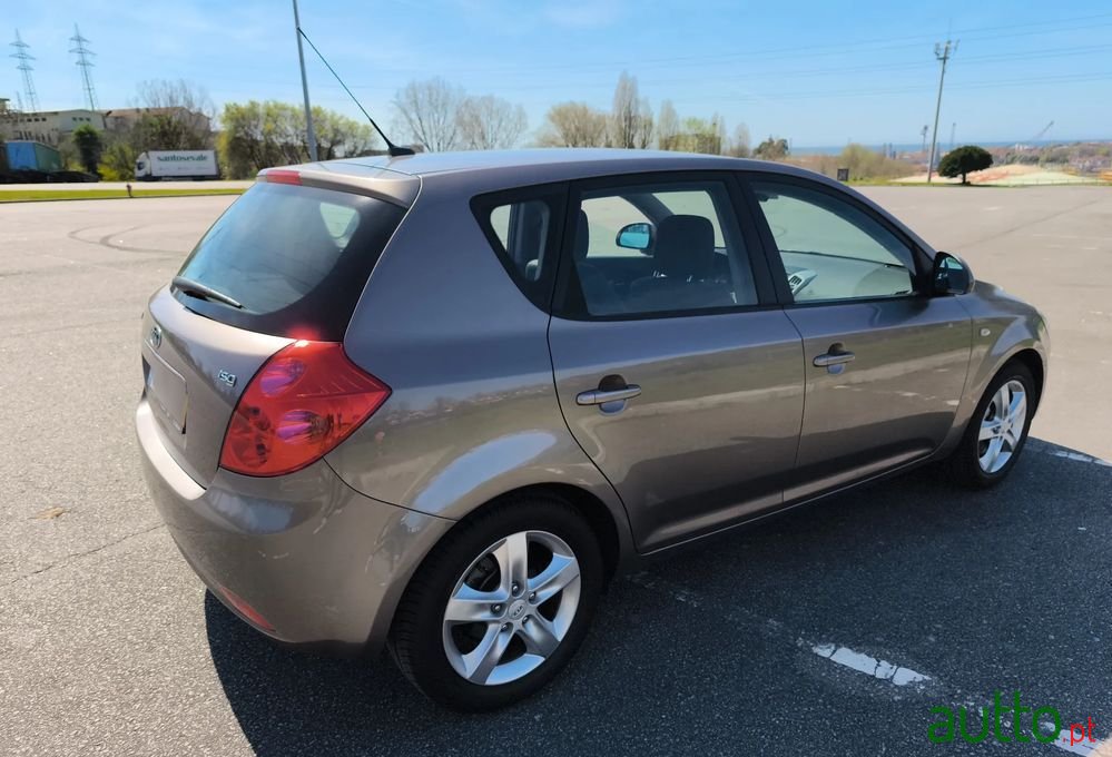 2009' Kia Ceed 1.4 Cvvt Ex Isg photo #6