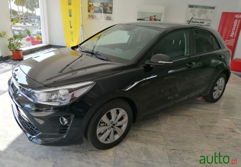 2021' Kia Rio photo #1