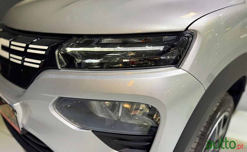 2023' Dacia Spring Comfort Plus photo #4