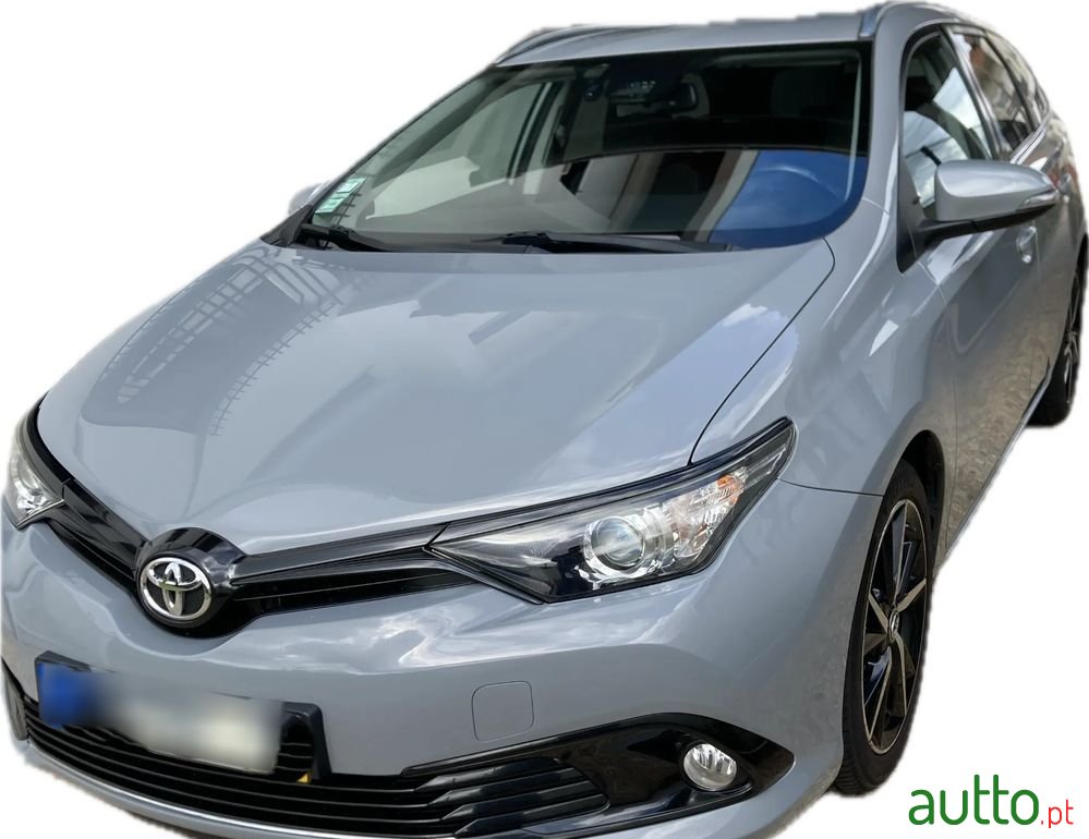 2018' Toyota Auris Touring Sports photo #1