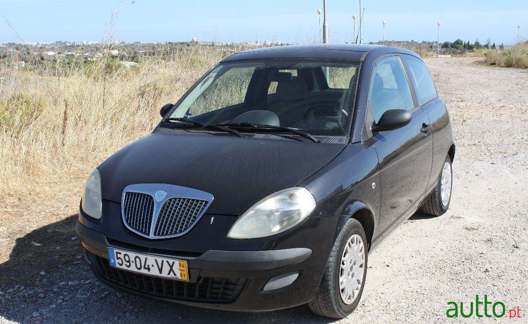 2004' Lancia Ypsilon Argento photo #2