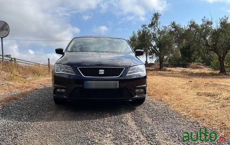 2012' SEAT Toledo photo #5