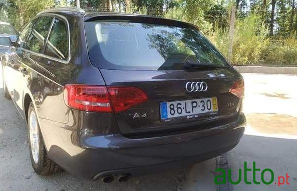 2011' Audi A4 photo #1