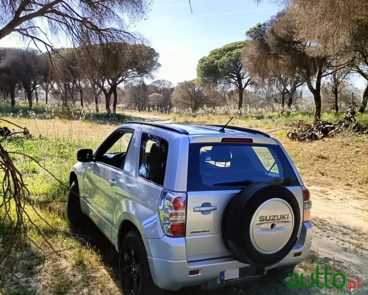 2008' Suzuki Grand Vitara photo #4