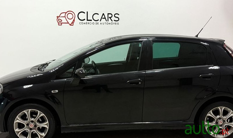 2014' Fiat Punto Evo photo #2
