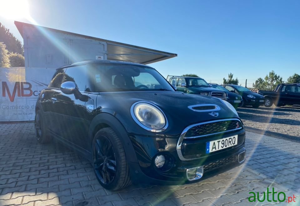 2016' MINI Cooper photo #3