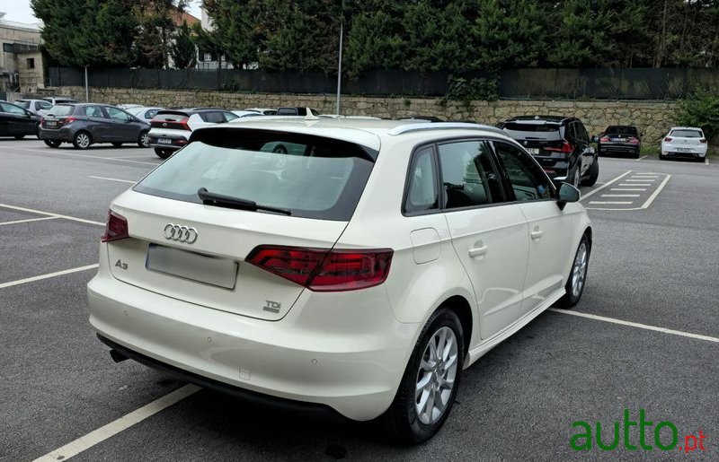 2014' Audi A3 Sportback photo #3