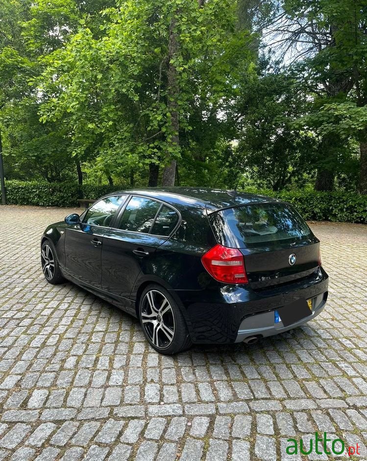 2007' BMW 118 D photo #5