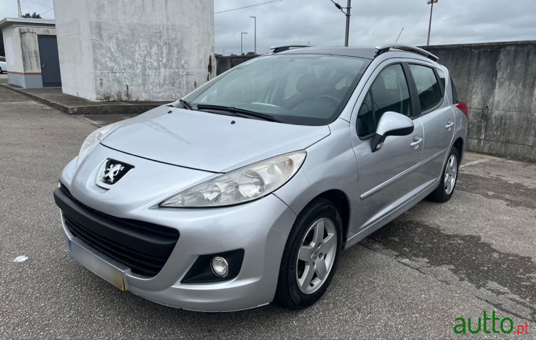 2010' Peugeot 207 Sw photo #2