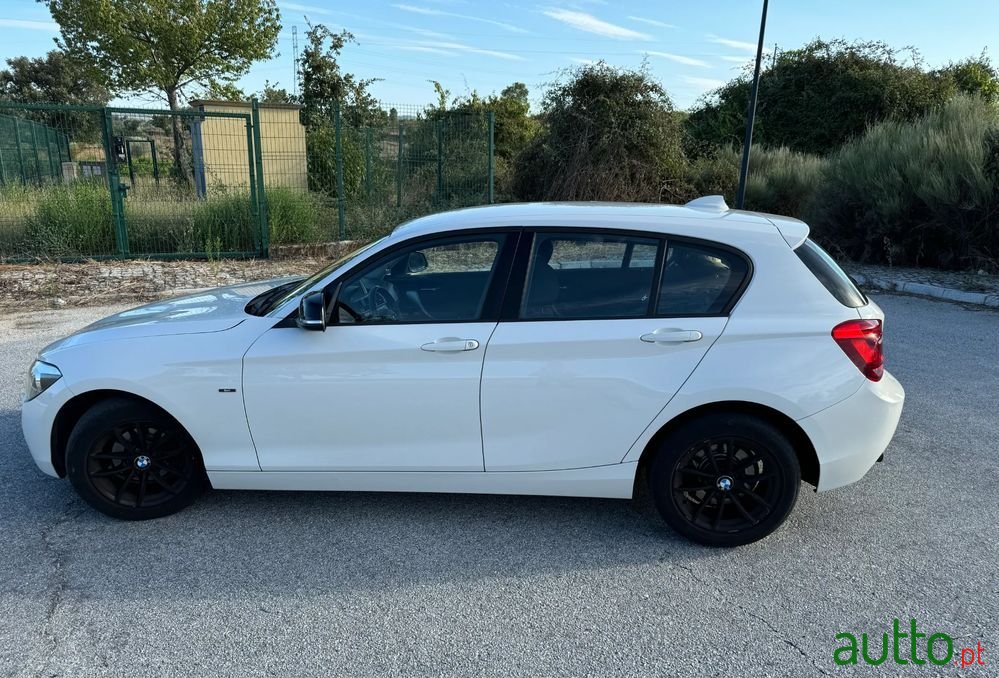 2013' BMW Série 1 D Line Sport photo #5