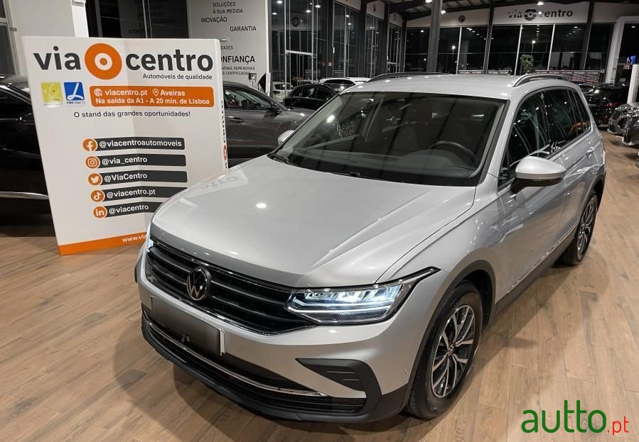 2022' Volkswagen Tiguan 1.5 Tsi Life photo #1