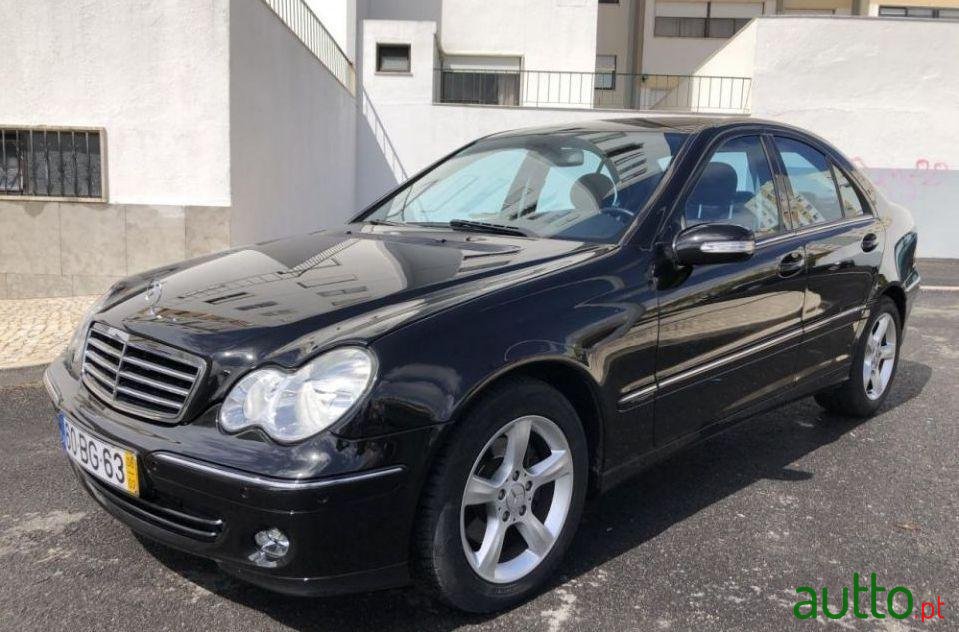 2006' Mercedes-Benz C-220 Cdi Avantgarde photo #1