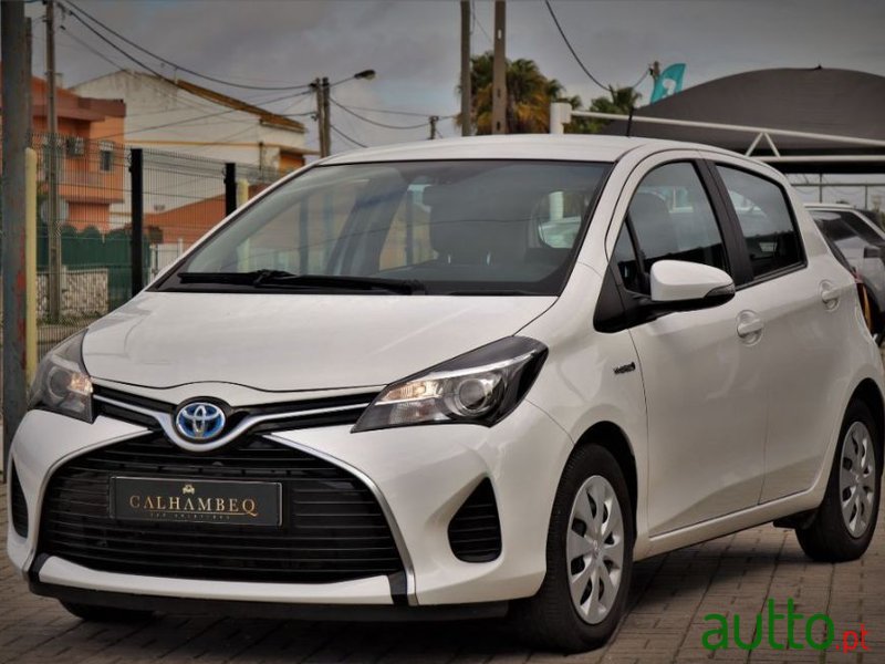 2017' Toyota Yaris photo #1