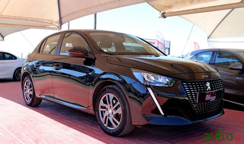 2021' Peugeot 208 photo #3