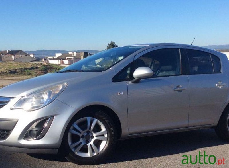 2011' Opel Corsa 1.3 Cdti Enjoy photo #1