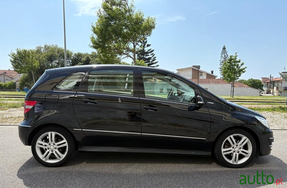 2008' Mercedes-Benz Classe B Standard photo #3