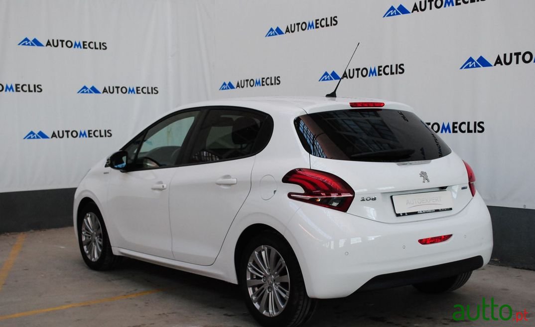 2017' Peugeot 208 photo #4