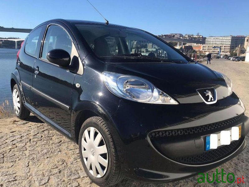 2008' Peugeot 107 1.0 Vvt-I  A/C photo #1